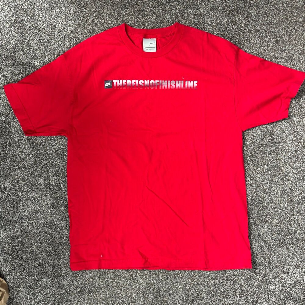 Vintage Y2K Nike 'There Is No Finish Line' Graphic T-Shirt Red Men's XL
